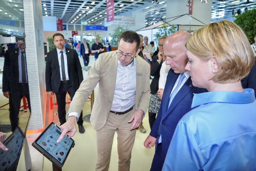 IFA, Berlins Bürgermeister informiert sich